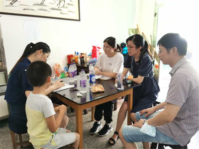 家校共育新探索 金山小學(xué)校長(zhǎng)兩日走訪11%新生家庭，啟動(dòng)家庭教育咨詢服務(wù)